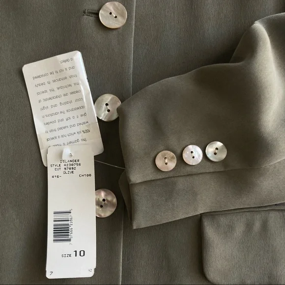 100% Silk Green Blazer With Opal Buttons NWT